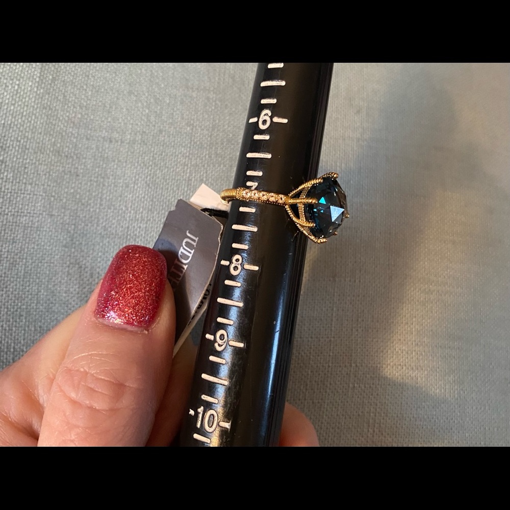 Judith Ripka 14 kt gold/sterling cushion London blue Flora synthetic topaz ring - Picture 5 of 10
